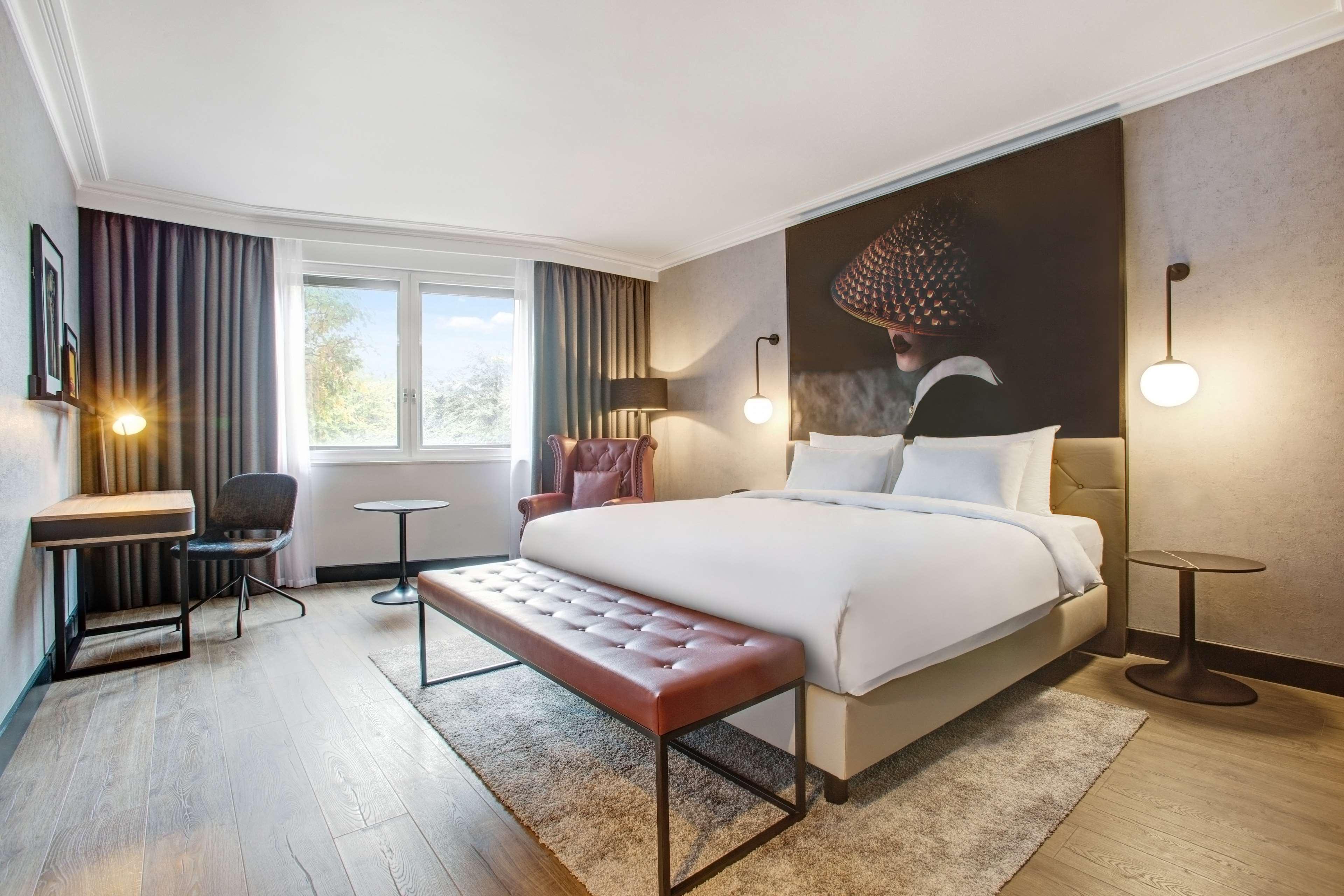 Hotel Radisson Red London Heathrow Harmondsworth Esterno foto Room at the hotel