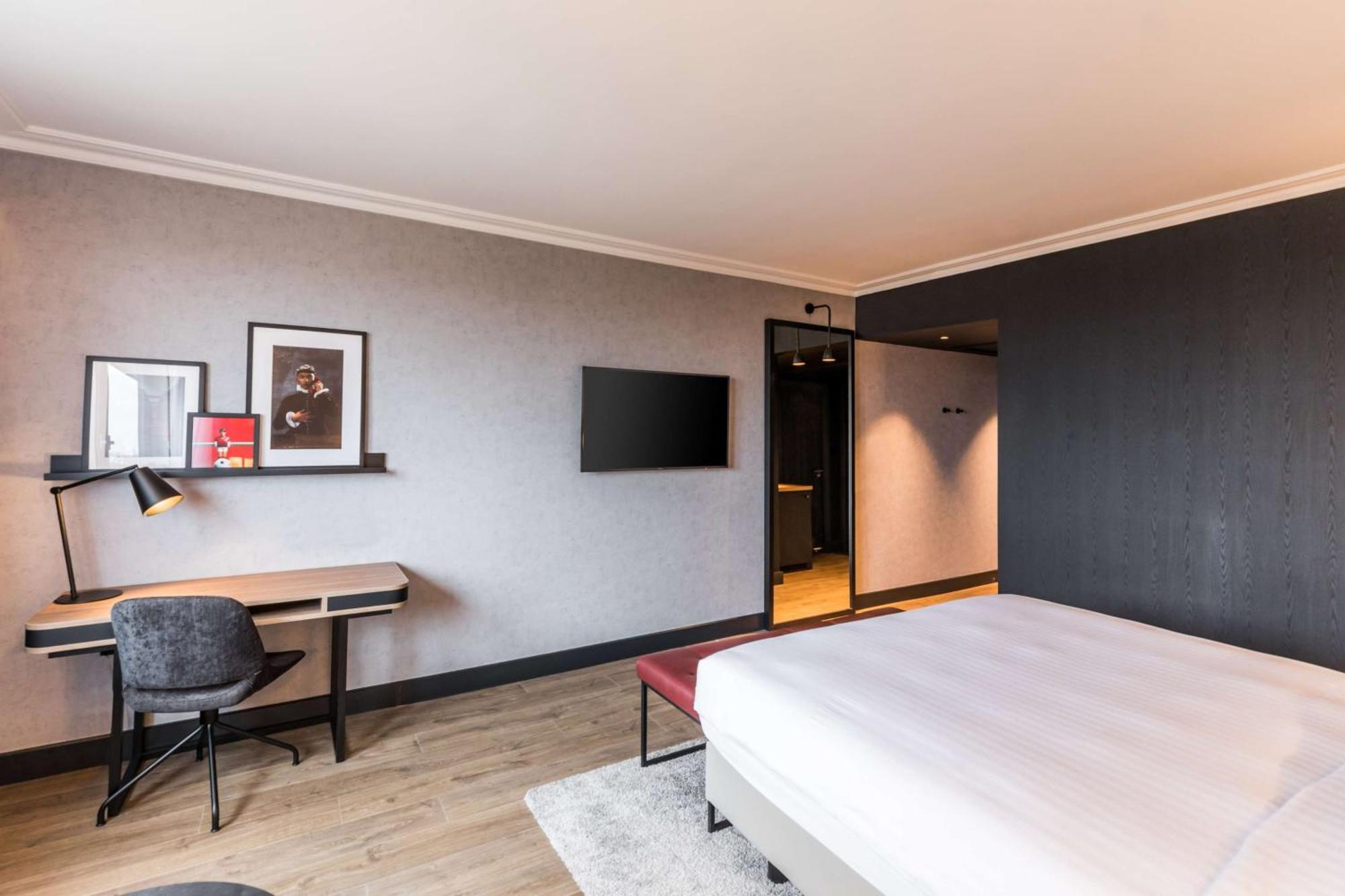 Hotel Radisson Red London Heathrow Harmondsworth Esterno foto Room at the hotel